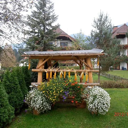 Andra Apartment *