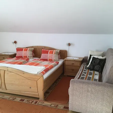Andra Apartment *
